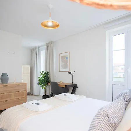 Semesterbostad Liiiving In - Downtown Quiet House Oporto