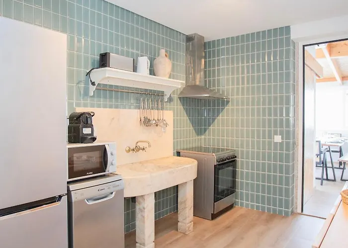 Liiiving In - Downtown Quiet House * Oporto