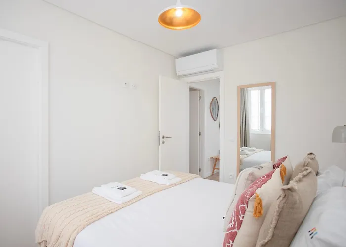 Semesterbostad Liiiving In - Downtown Quiet House Oporto