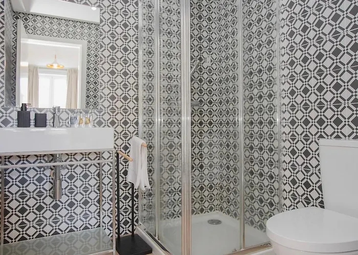 Liiiving In - Downtown Quiet House Semesterbostad Oporto