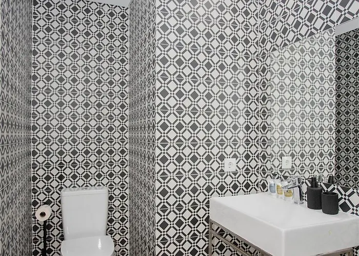 Liiiving In - Downtown Quiet House * Oporto