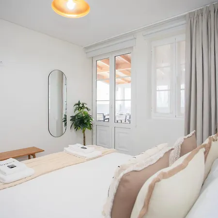 Liiiving In - Downtown Quiet House Holiday home