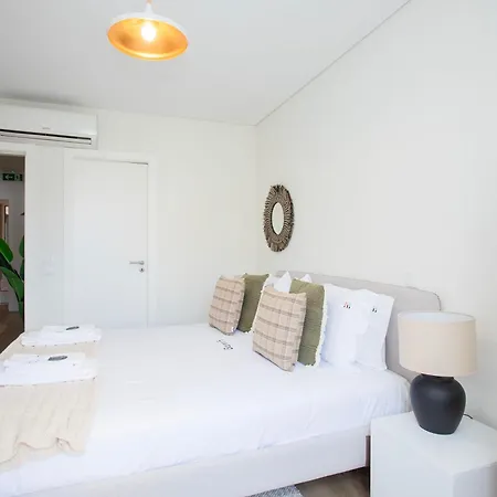 Liiiving In - Downtown Quiet House Porto