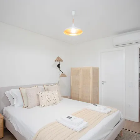 Liiiving In - Downtown Quiet House Holiday home