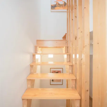 Liiiving In - Downtown Quiet House