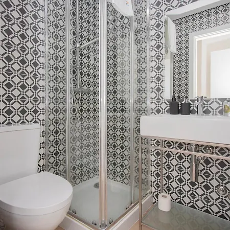 Liiiving In - Downtown Quiet House *