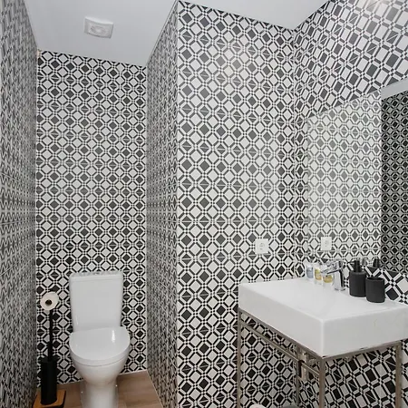 Liiiving In - Downtown Quiet House * Porto