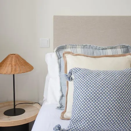 Liiiving In - Downtown Quiet House Vakantiehuis *