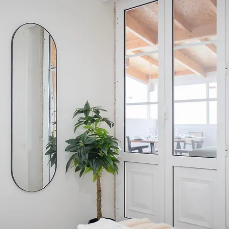 Liiiving In - Downtown Quiet House Holiday home *