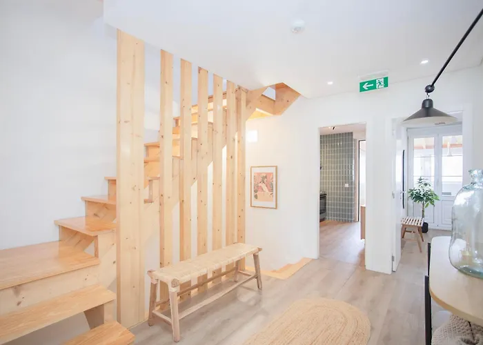 Liiiving In - Downtown Quiet House Порту