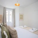 Liiiving In - Downtown Quiet House 펜션 포르투