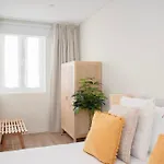 Liiiving In - Downtown Quiet House 펜션