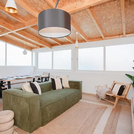 Liiiving In - Downtown Quiet House