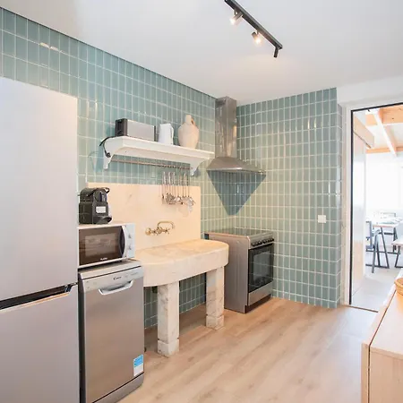 Liiiving In - Downtown Quiet House * Порту